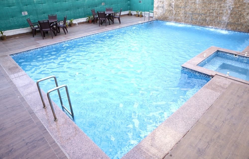 Rosewood Apartment Hotel - Haridwār Eksteriør bilde
